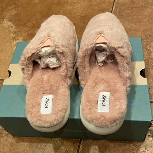 Toms Alpargata Mallow Mule Fluff Slide Slippers in Pink size 8.5 - Picture 3 of 6